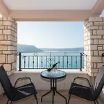 Feriehus Casa Mia Near The Sea With A Stunning View
